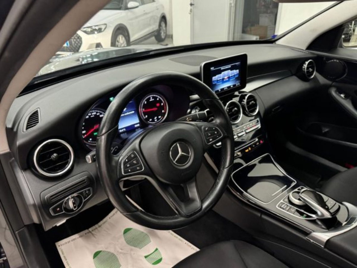 Mercedes-Benz Classe C Station Wagon 180 d Auto Sport (11)