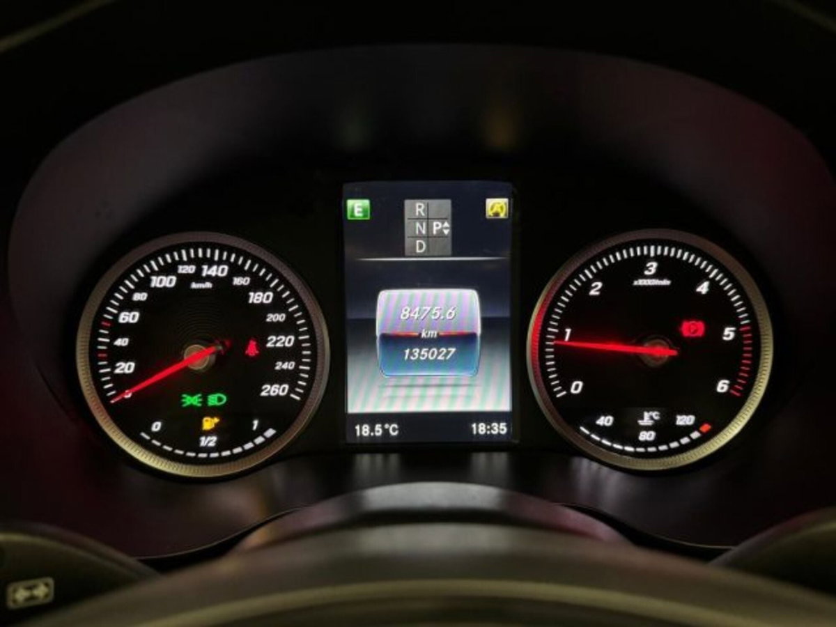 Mercedes-Benz Classe C Station Wagon 180 d Auto Sport (19)