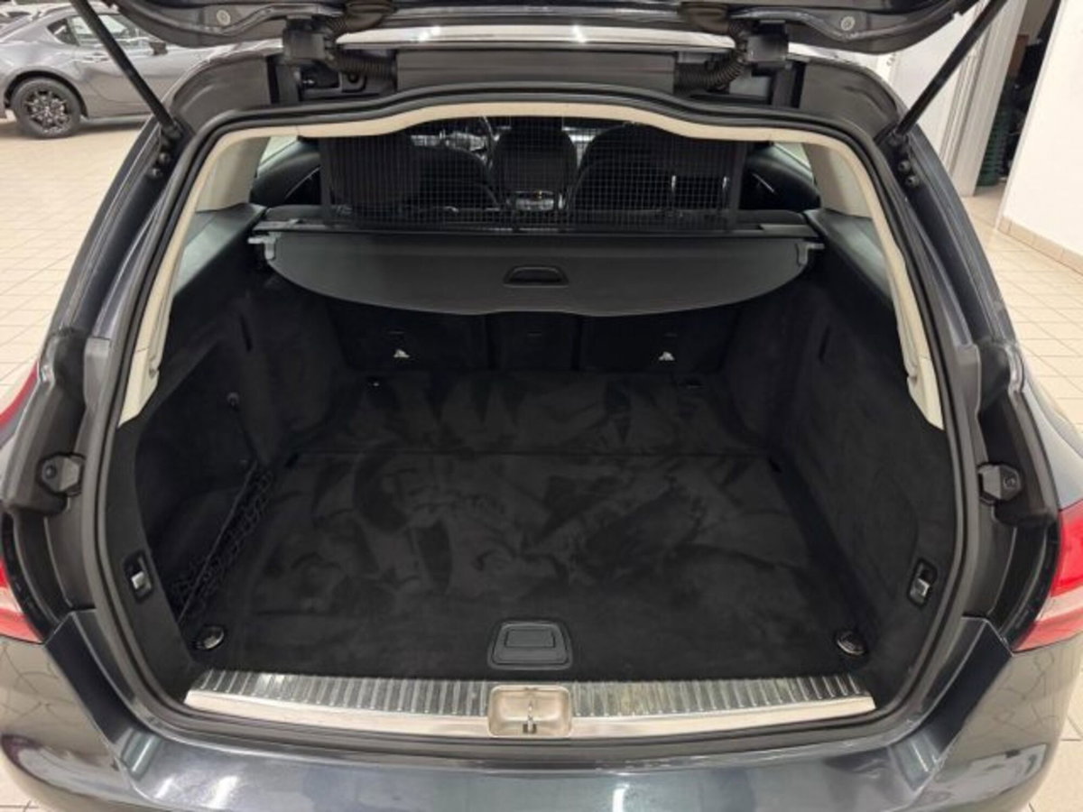 Mercedes-Benz Classe C Station Wagon 180 d Auto Sport (9)