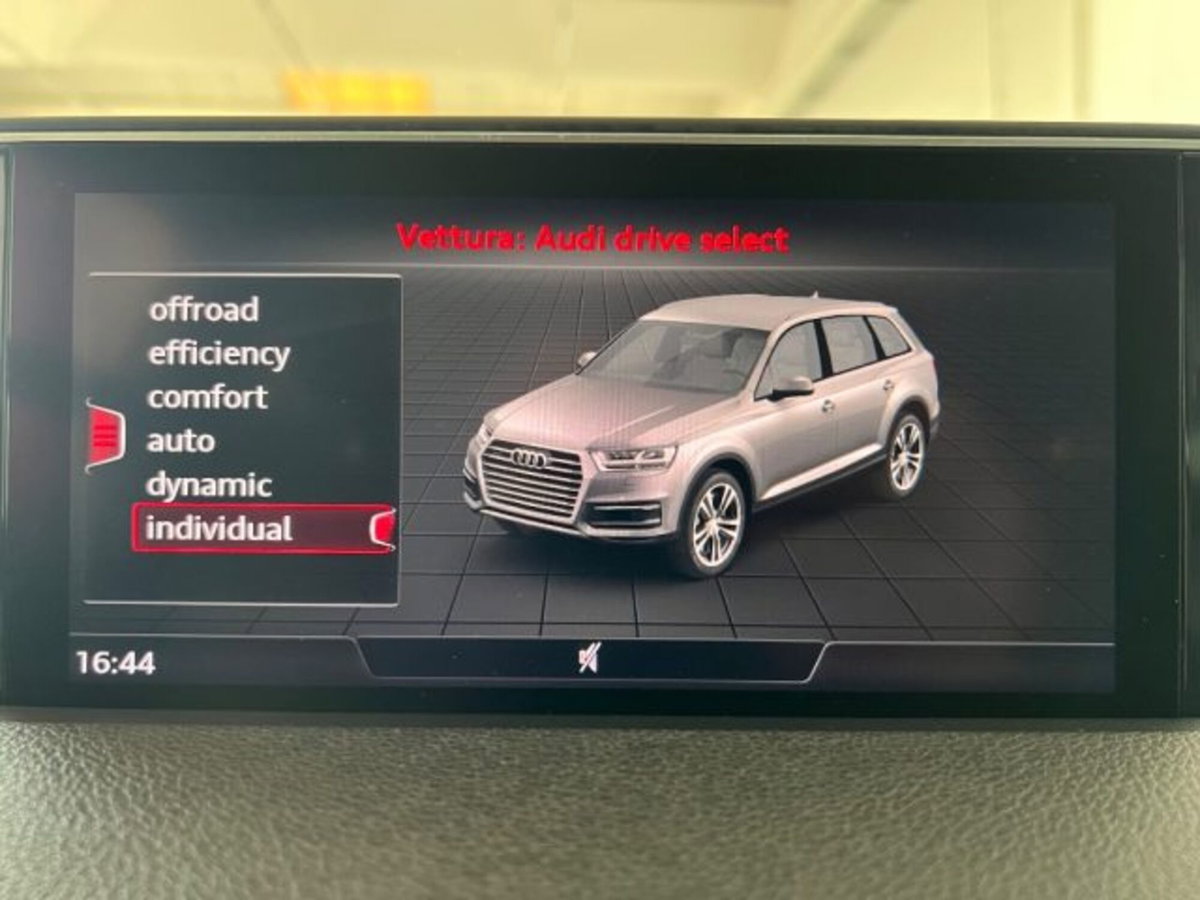 Audi Q7 3.0 TDI 272 CV quattro tiptronic (12)