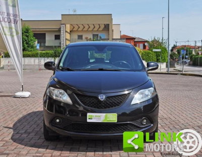 Lancia Ypsilon 1.2 69 CV 5 porte GPL Ecochic Black and Noir (8)