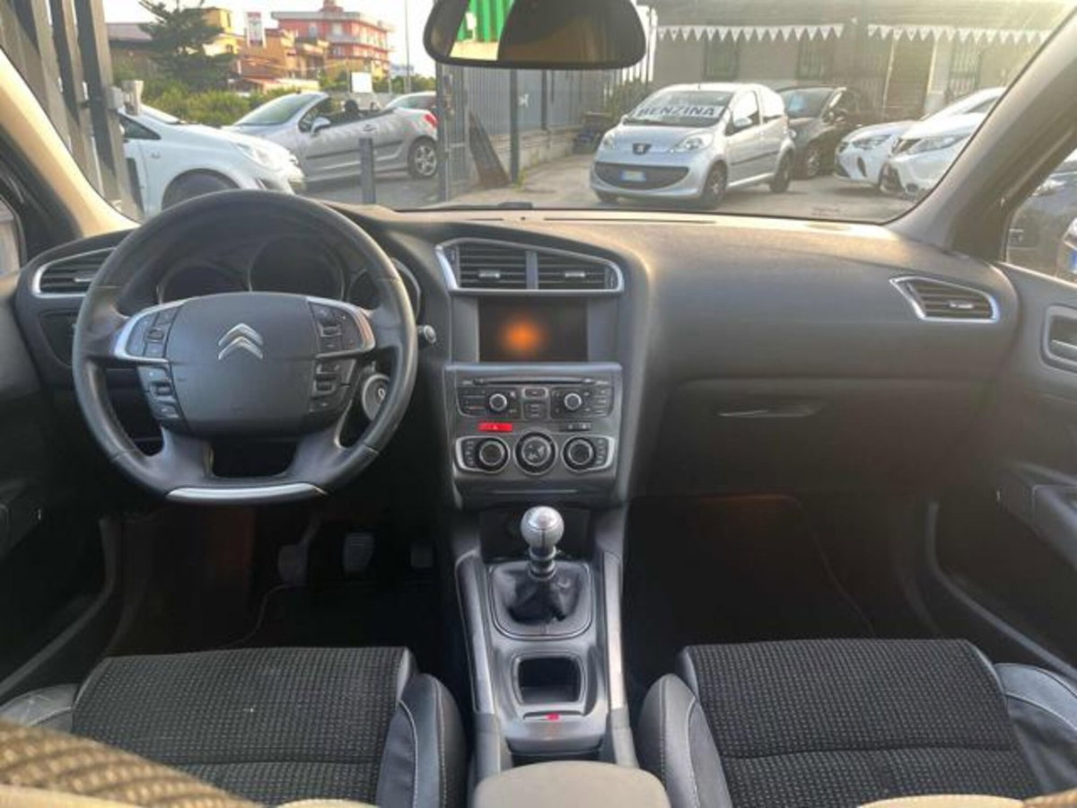 Citroen C4 1.6 HDi 110 Exclusive (16)