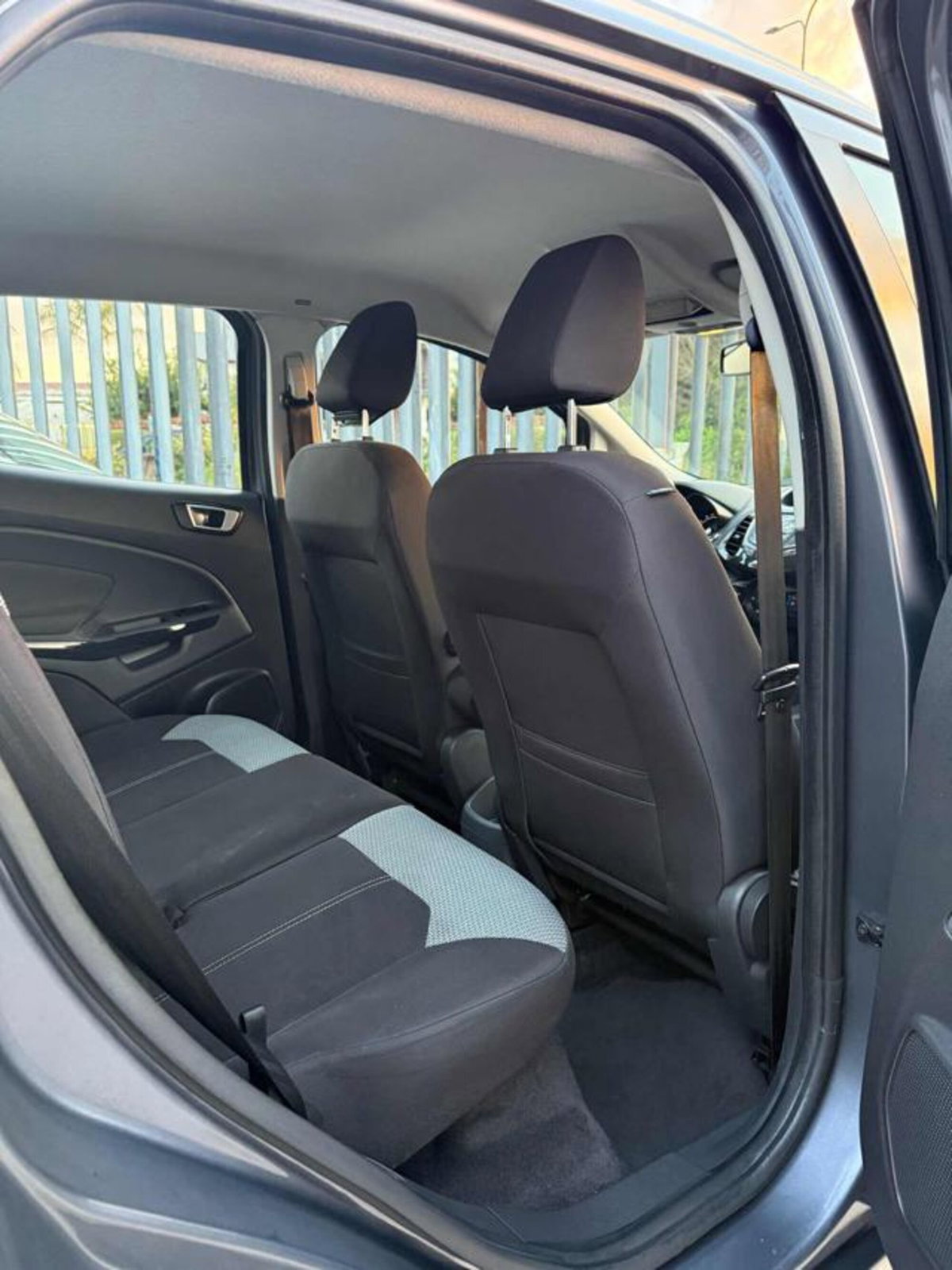 Ford EcoSport 1.5 TDCi 90 CV Titanium (14)