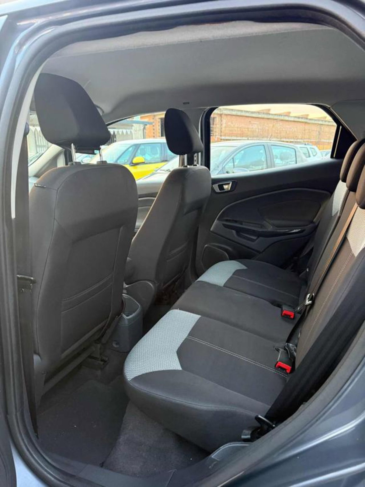 Ford EcoSport 1.5 TDCi 90 CV Titanium (16)