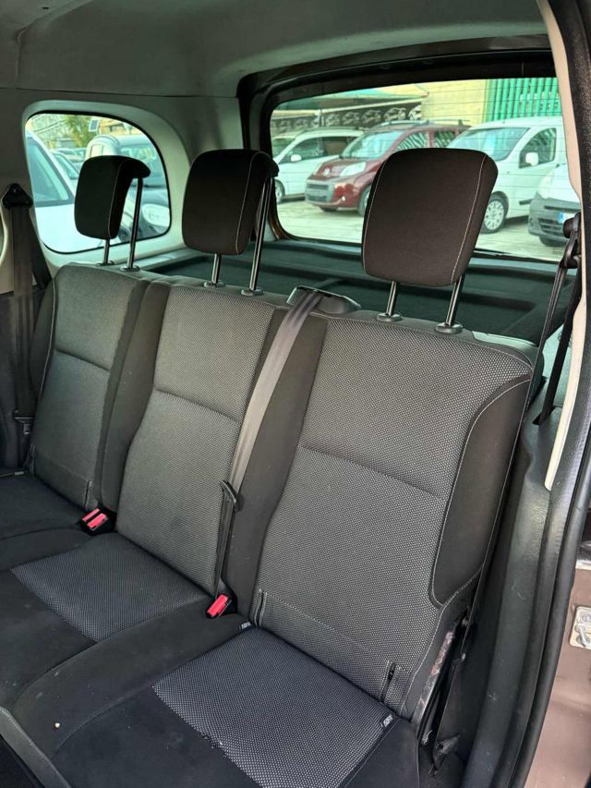 Renault Kangoo 1.5 dCi 90CV 5 porte Stop & Start Limited (10)