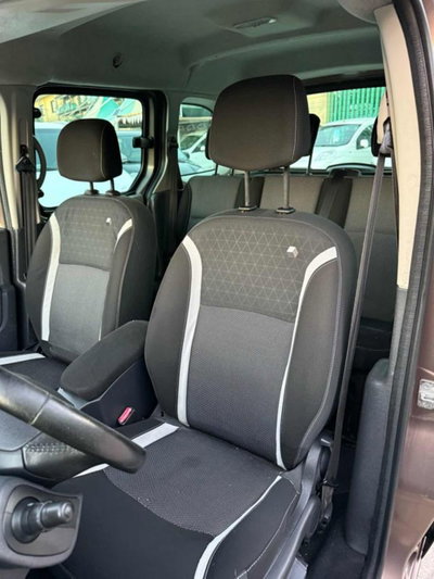 Renault Kangoo 1.5 dCi 90CV 5 porte Stop & Start Limited (12)