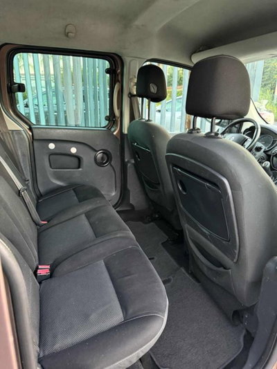 Renault Kangoo 1.5 dCi 90CV 5 porte Stop & Start Limited (9)