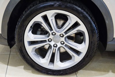 Audi Q3 2.0 TDI (8)