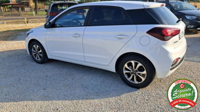 Hyundai i20 1.2 5 porte Econext Connectline (11)