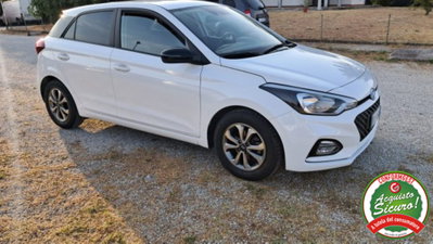 Hyundai i20 1.2 5 porte Econext Connectline (12)