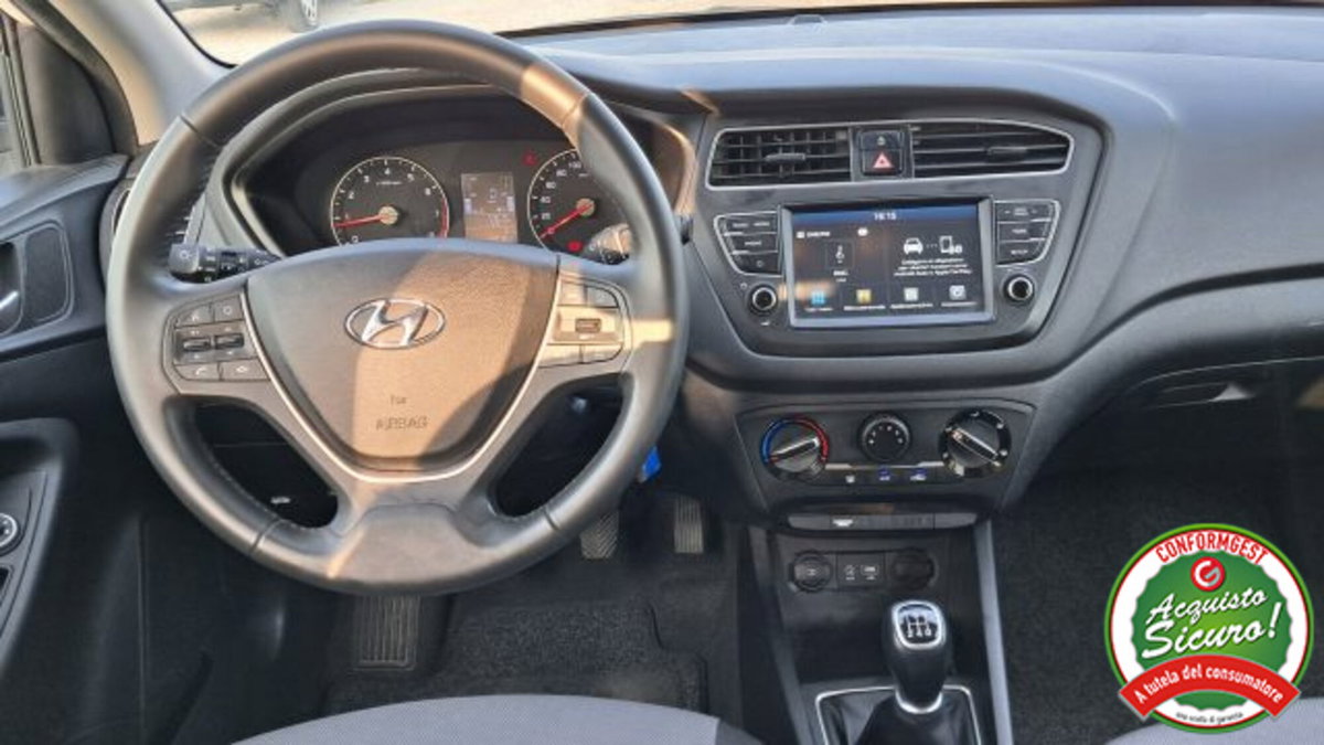 Hyundai i20 1.2 5 porte Econext Connectline (3)