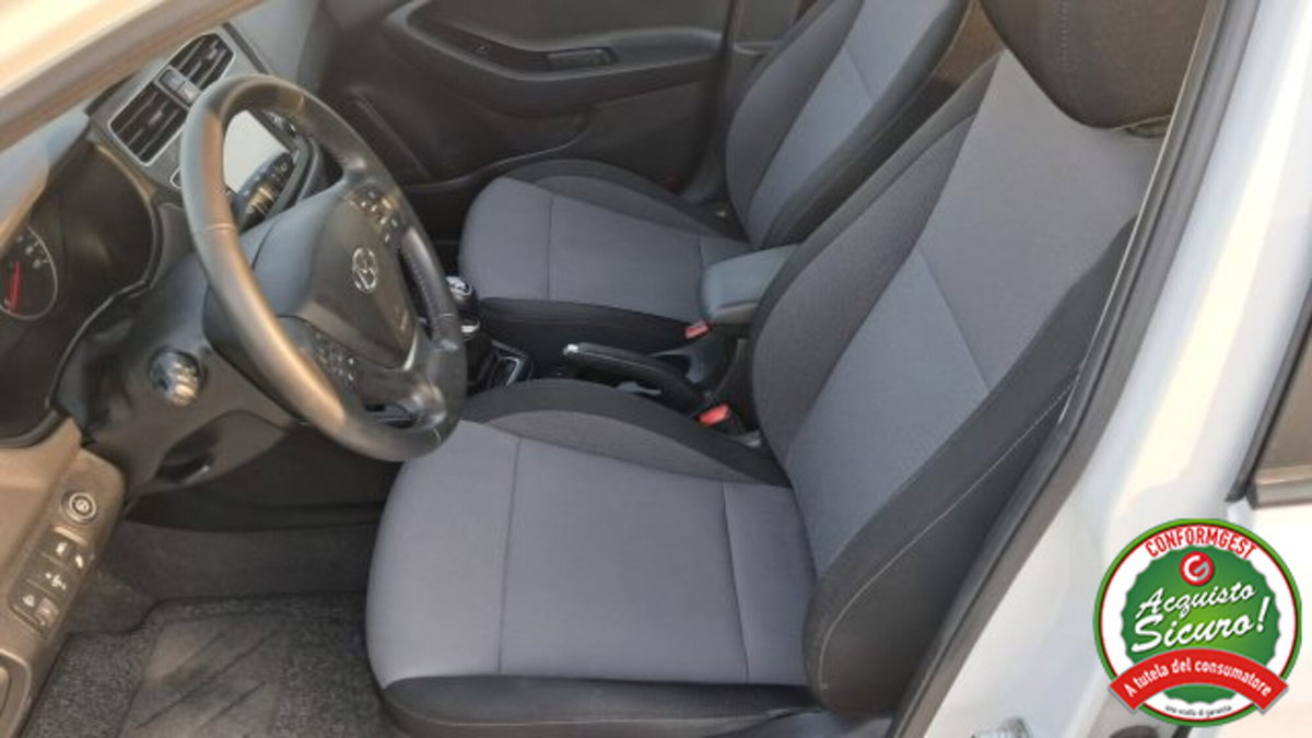 Hyundai i20 1.2 5 porte Econext Connectline (4)