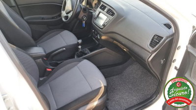 Hyundai i20 1.2 5 porte Econext Connectline (5)