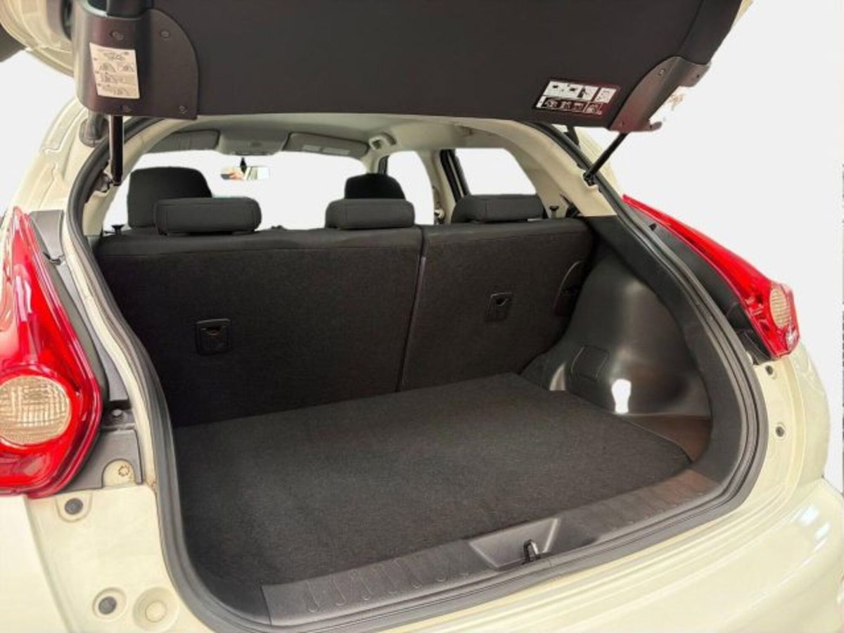 Nissan Juke 1.6 Visia (14)