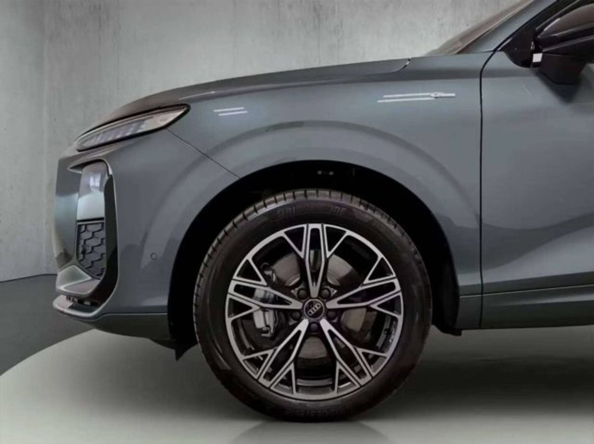 Audi Q3 Sportback 2.0 tfsi S line edition quattro 204cv s-tronic (6)