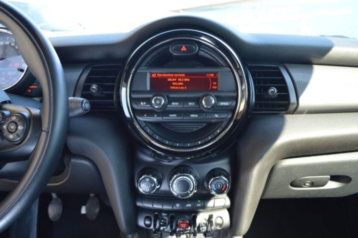 MINI Mini Cabrio 1.5 Cooper Cabrio (14)