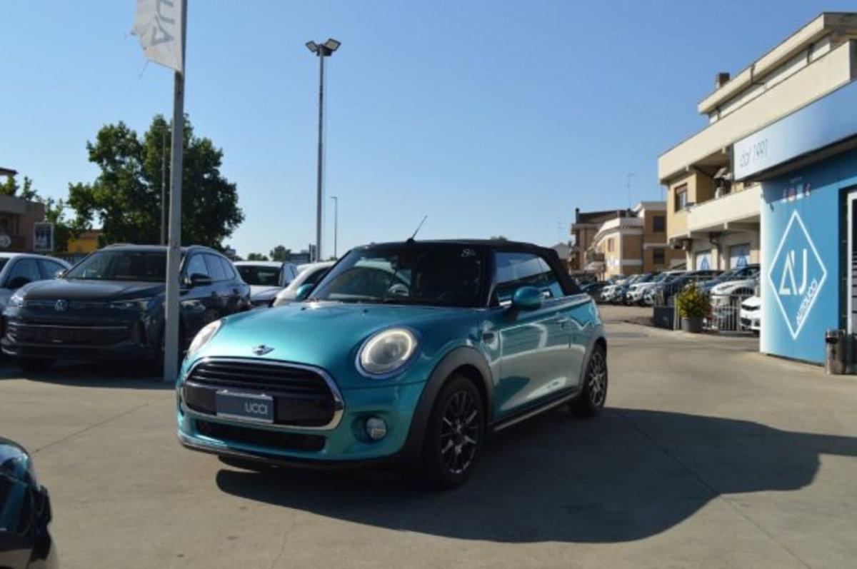 MINI Mini Cabrio 1.5 Cooper Cabrio (20)