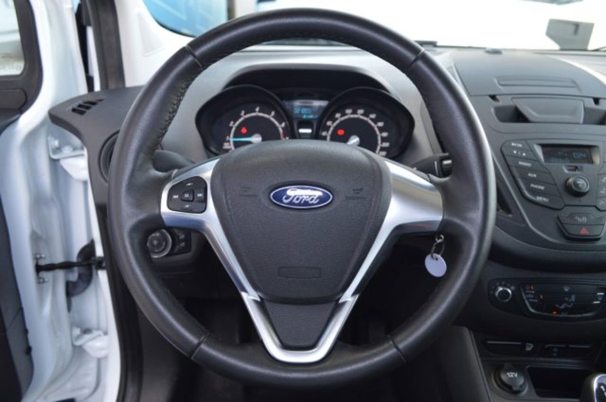 Ford Transit Courier 1.0 EcoBoost 100CV  Trend (10)