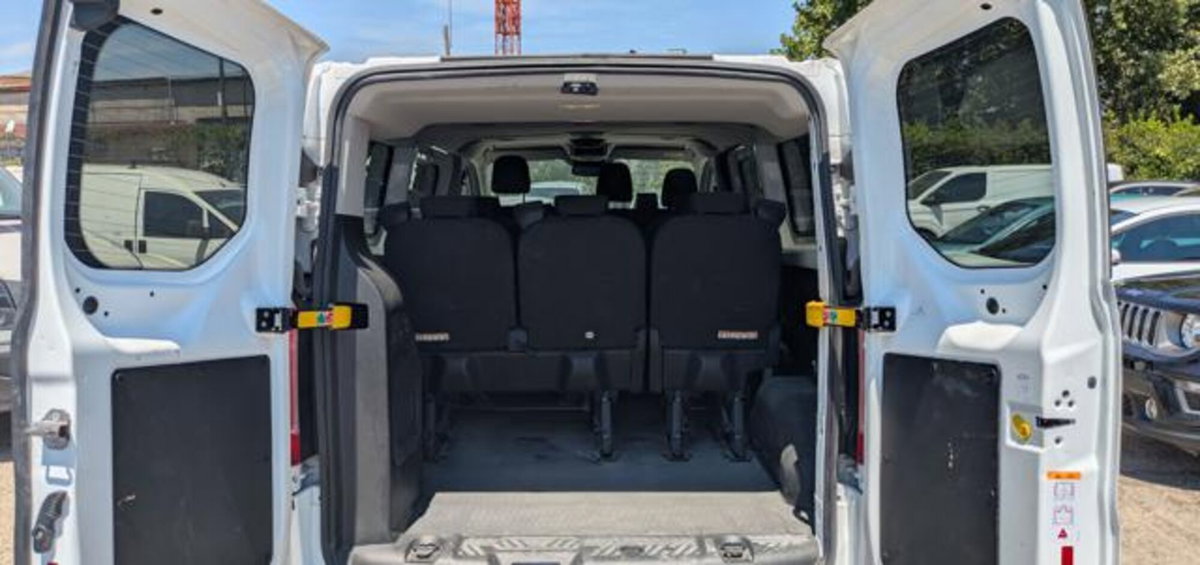 Ford Transit Custom Furgone 340 2.0 EcoBlue 130 PL Combi Trend (4)