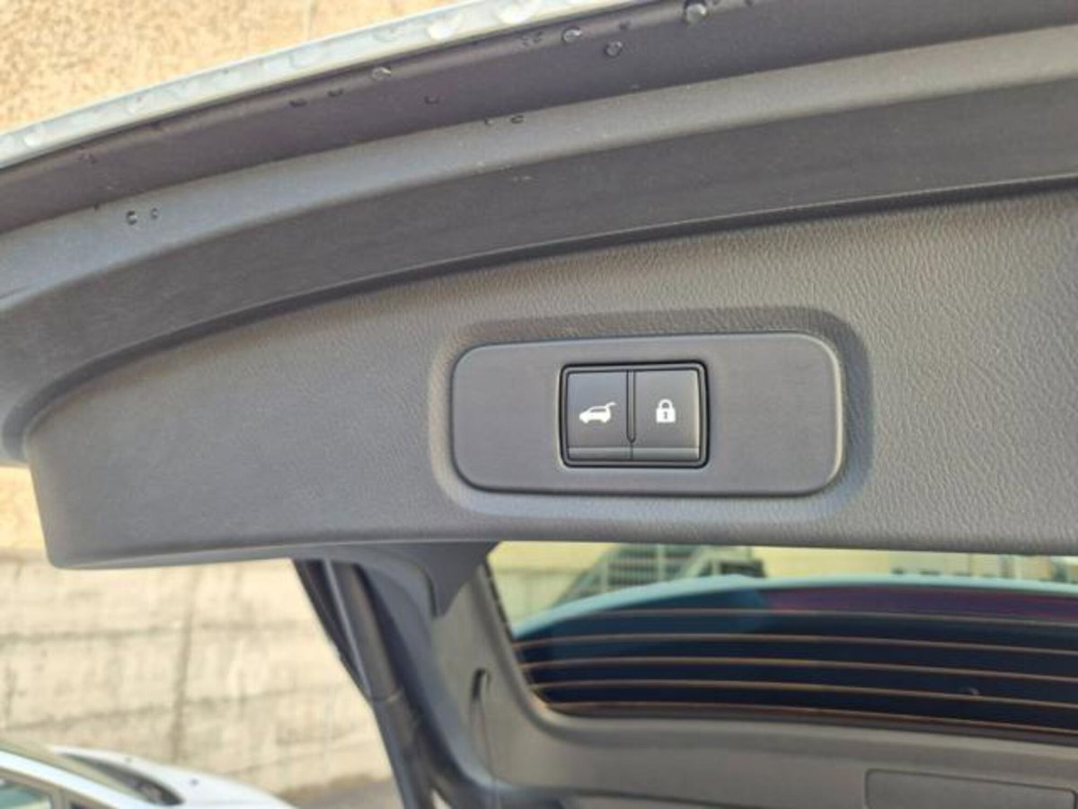 Nissan Qashqai 1.3 mhev Tekna 4wd 158cv xtronic (14)