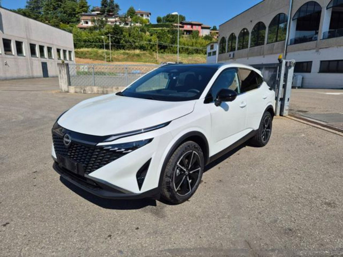Nissan Qashqai 1.3 mhev Tekna 4wd 158cv xtronic (2)