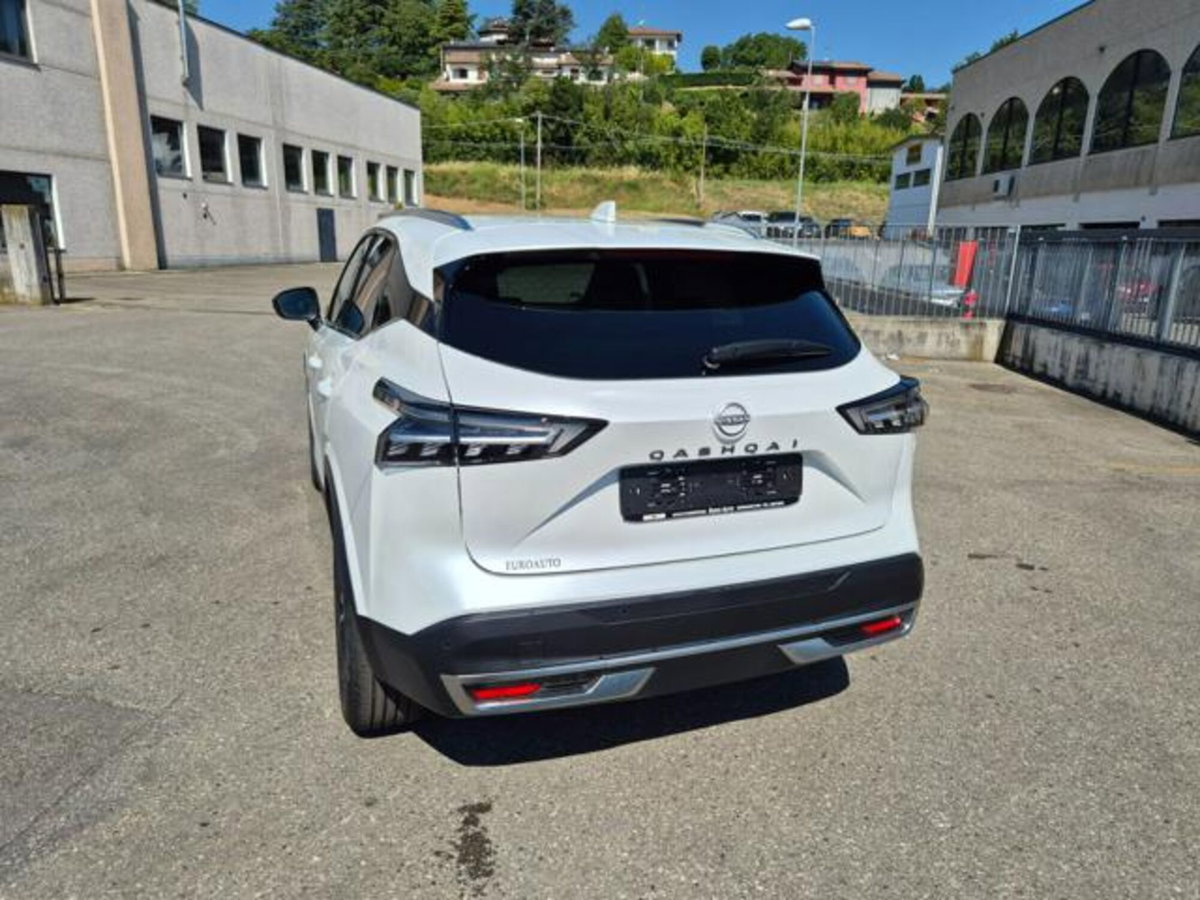 Nissan Qashqai 1.3 mhev Tekna 4wd 158cv xtronic (8)