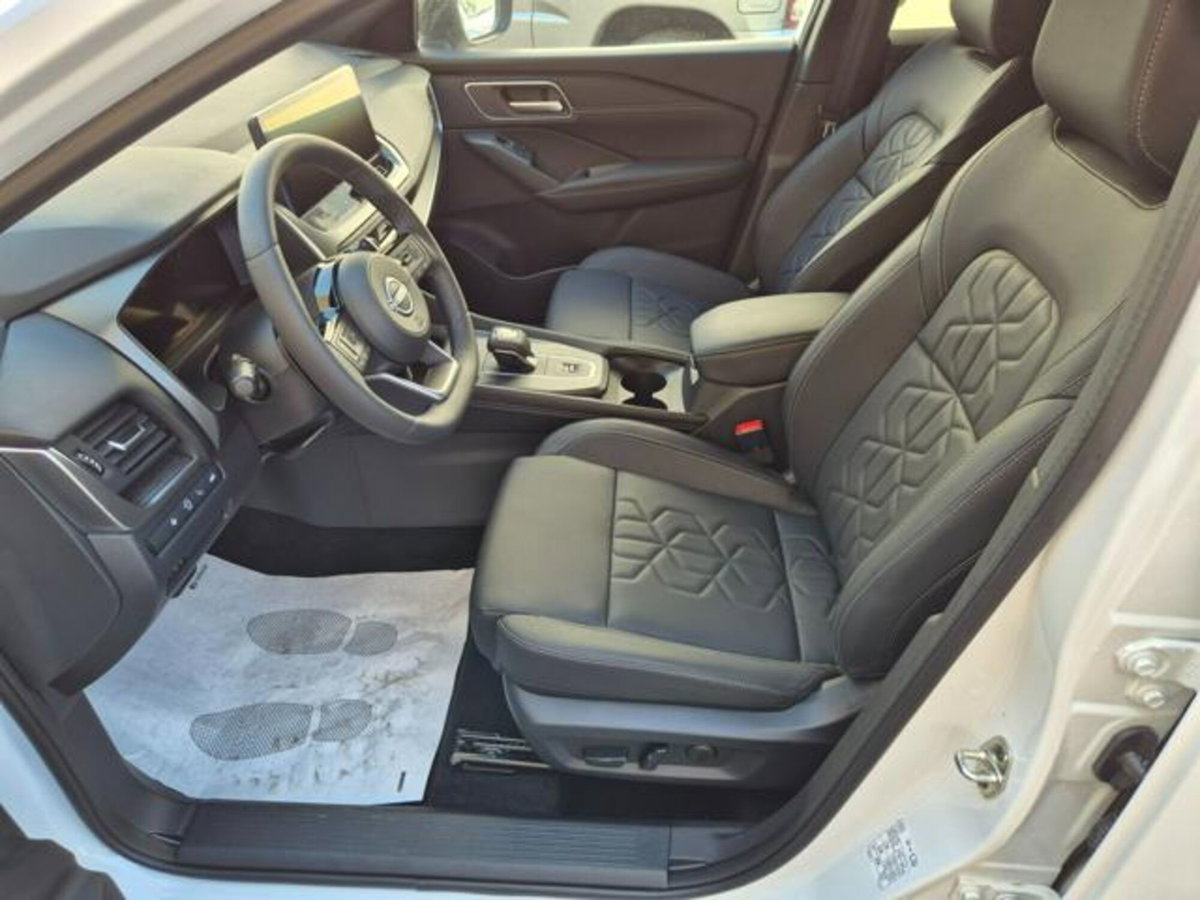 Nissan Qashqai 1.3 mhev Tekna 4wd 158cv xtronic (9)