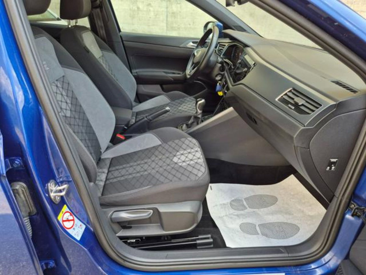 Volkswagen Taigo 1.0 tsi R-Line 115cv (12)