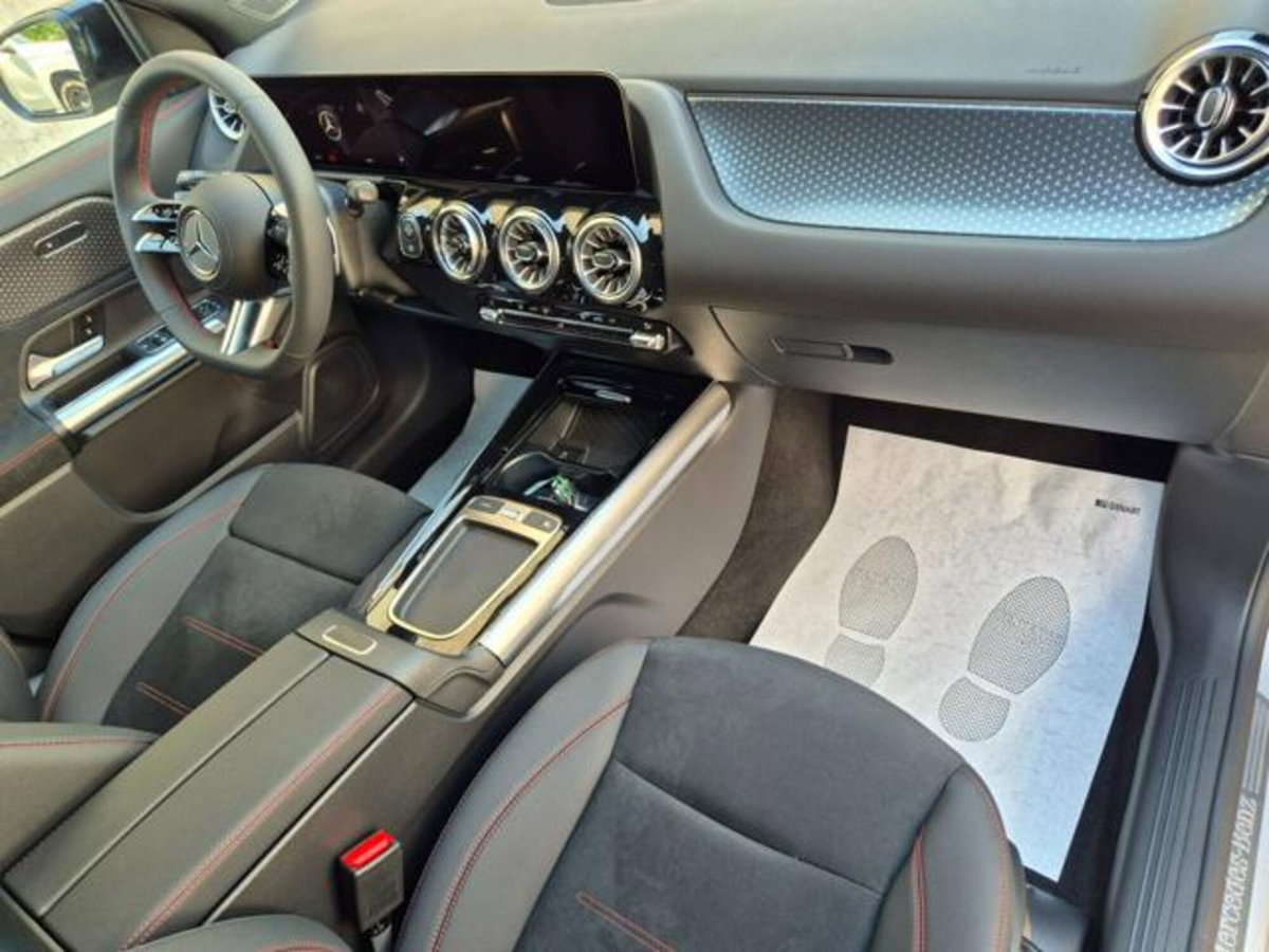 Mercedes-Benz GLA SUV 200 d AMG Line Extra Tech Edition auto (12)
