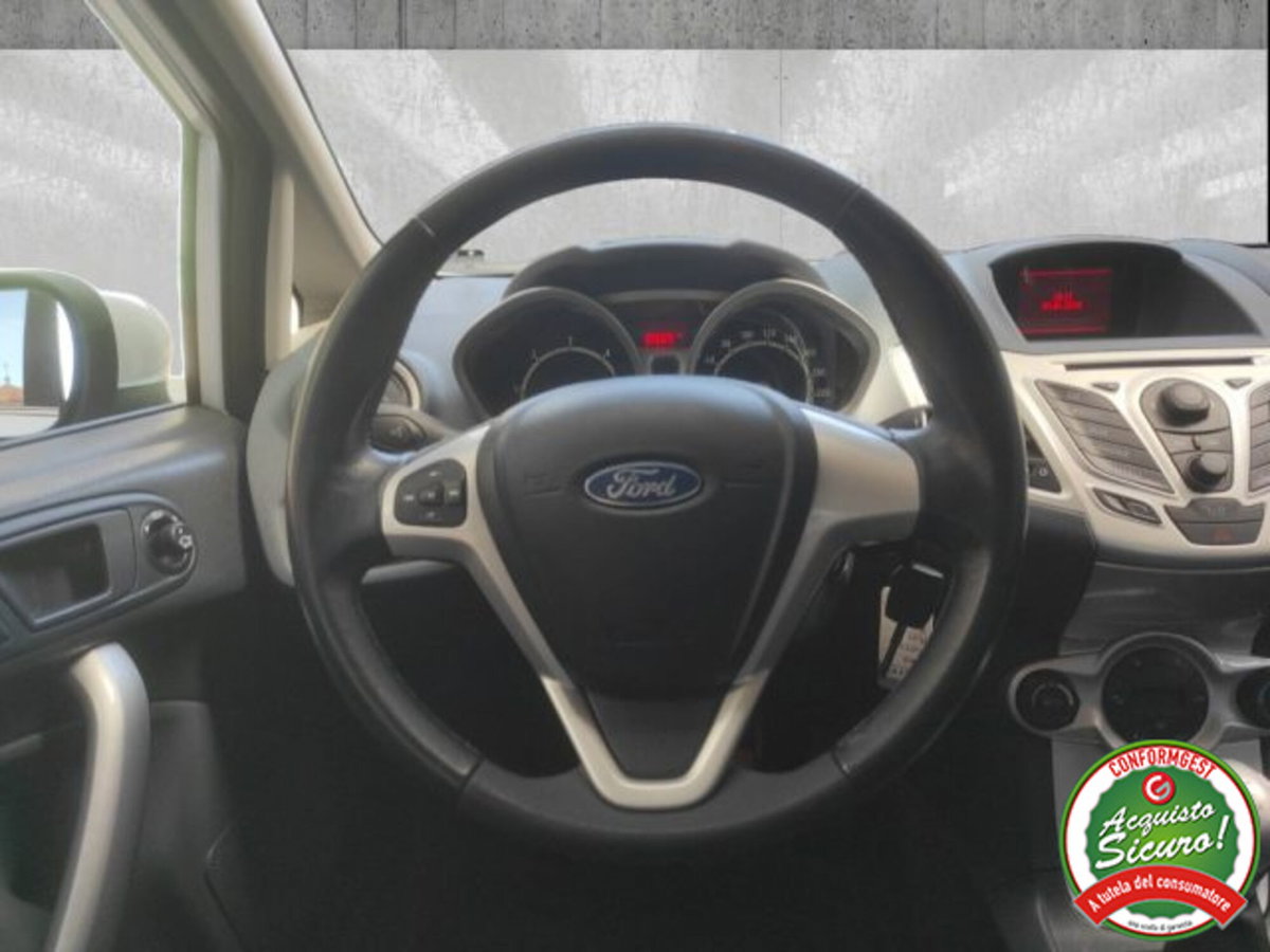 Ford Fiesta 1.6 TDCi 90CV 5 porte DPF Titanium (13)