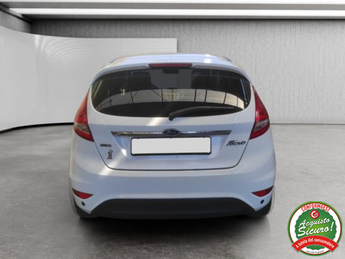 Ford Fiesta 1.6 TDCi 90CV 5 porte DPF Titanium (6)