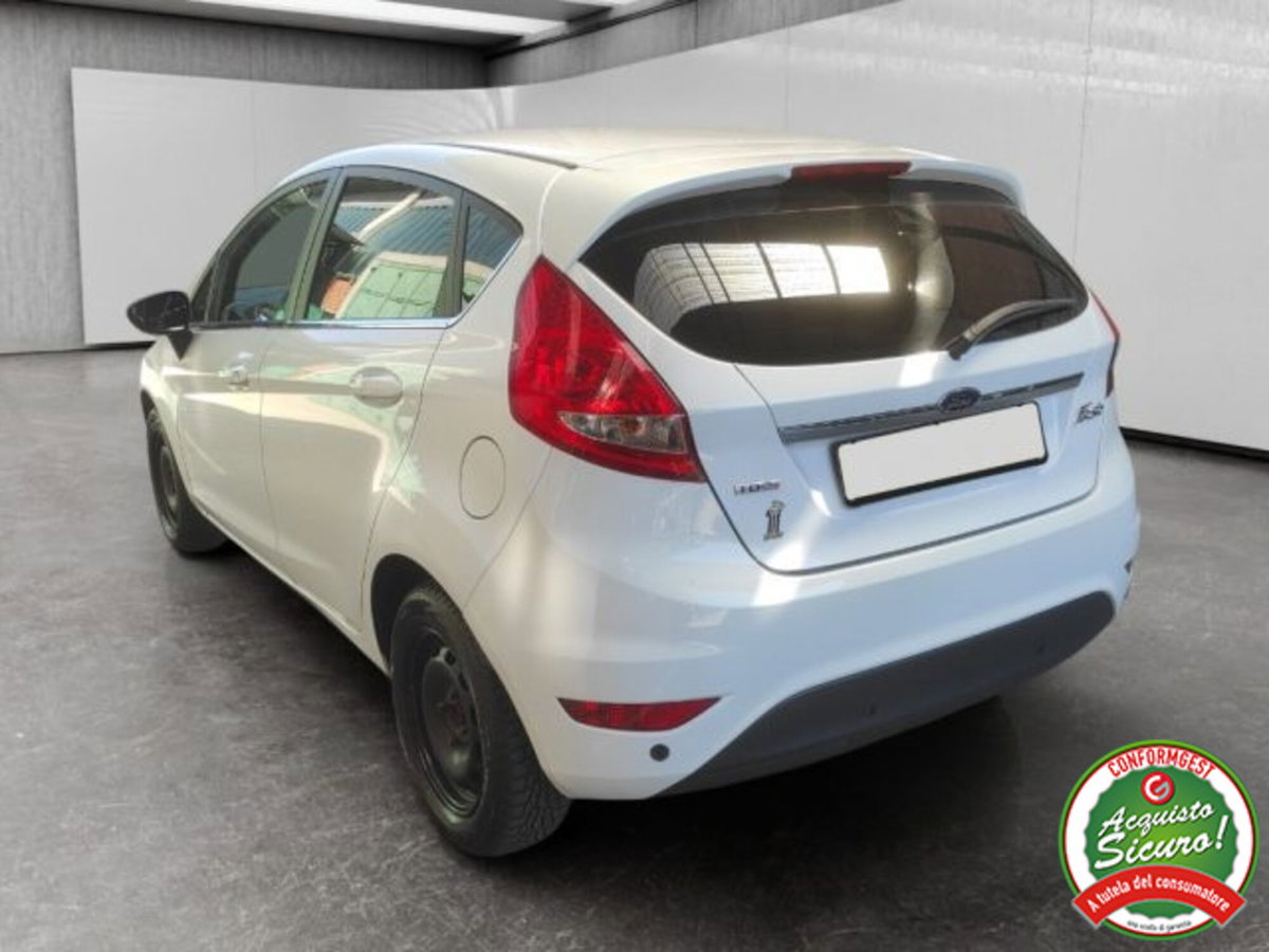 Ford Fiesta 1.6 TDCi 90CV 5 porte DPF Titanium (7)