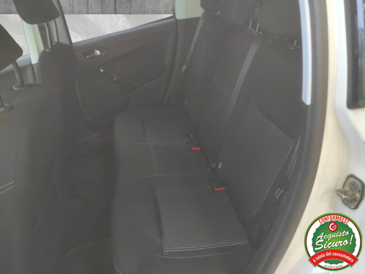 Peugeot 208 82 5 porte Active (14)