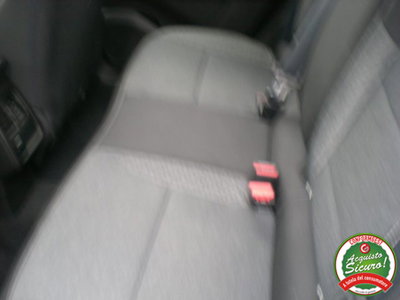 Renault Captur TCe 100 CV GPL FAP Zen (13)