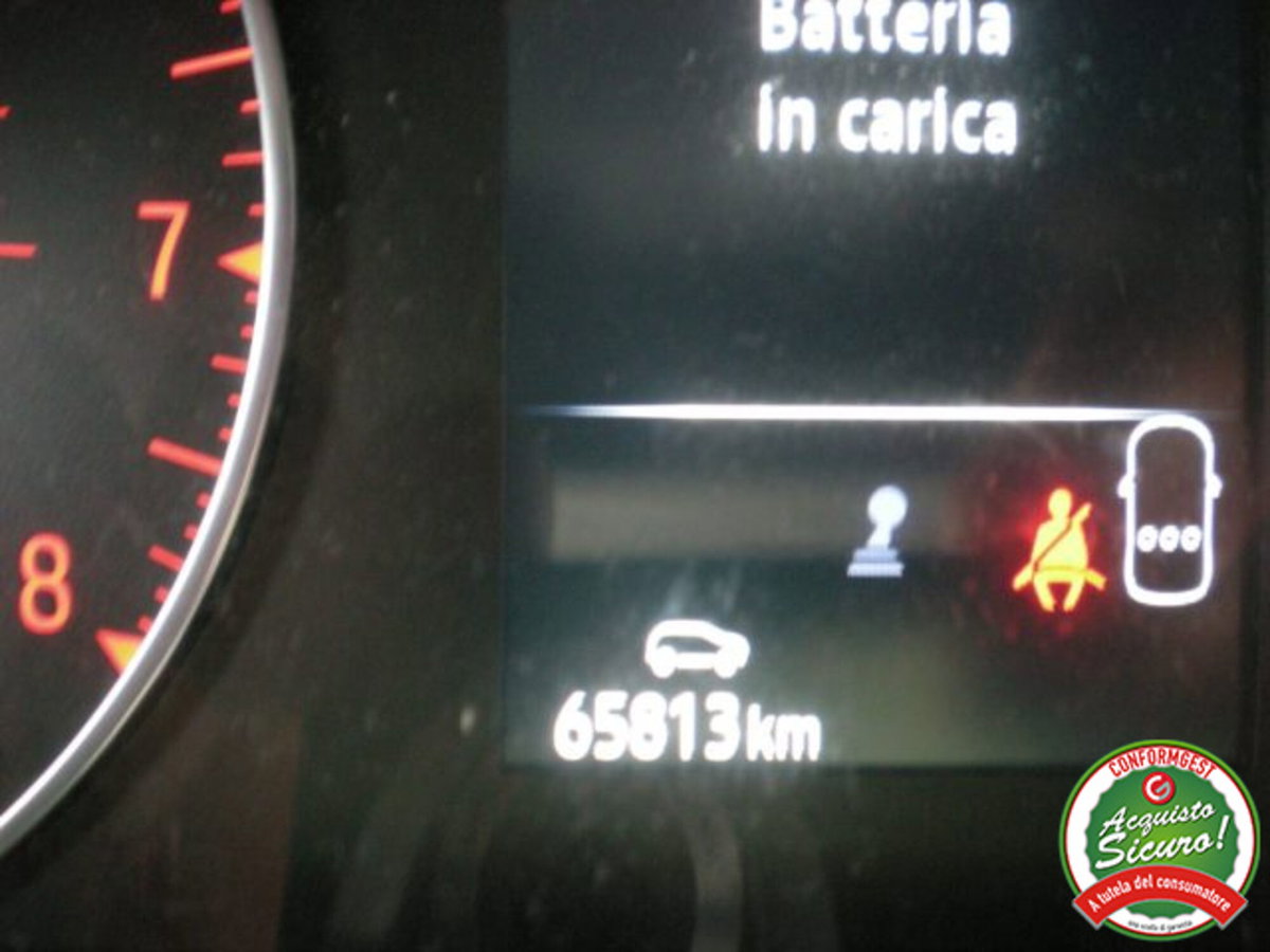 Renault Captur TCe 100 CV GPL FAP Zen (14)