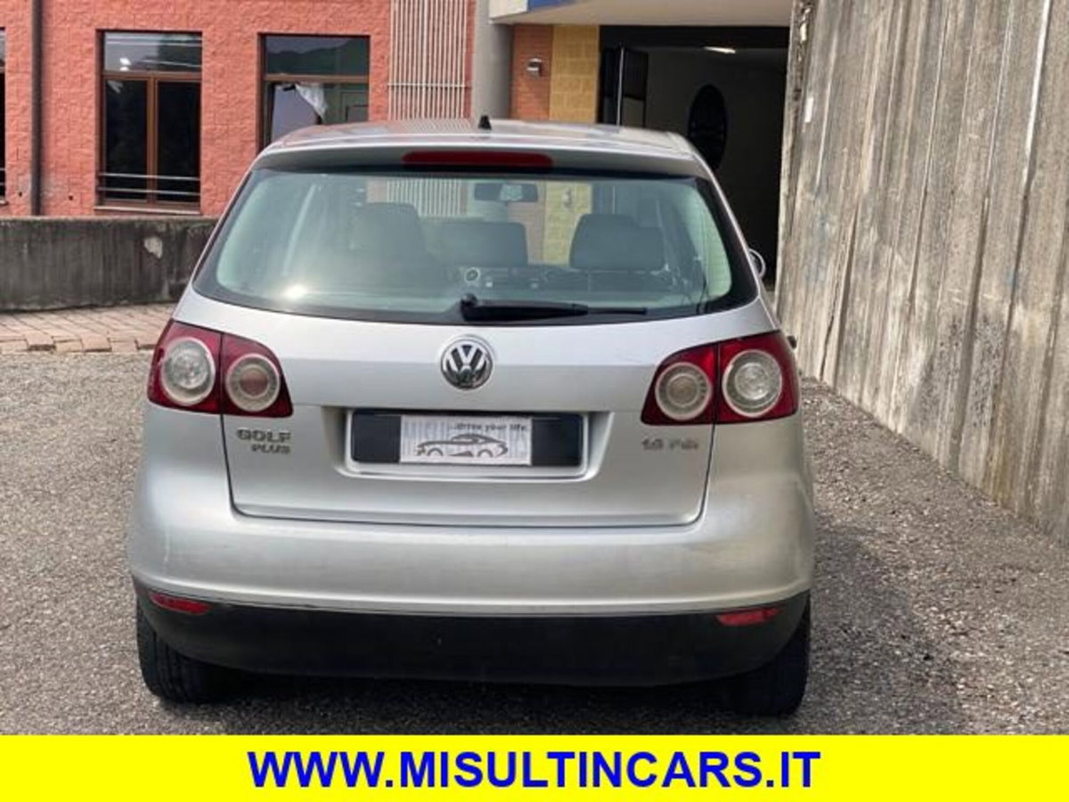 Volkswagen Golf Plus 1.6 16V FSI Comfortline (7)