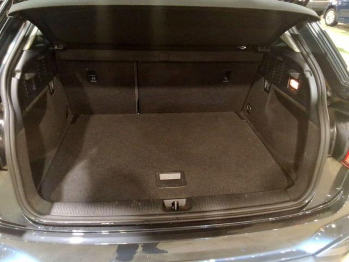 Audi Q2 Q2 35 TFSI Business (10)