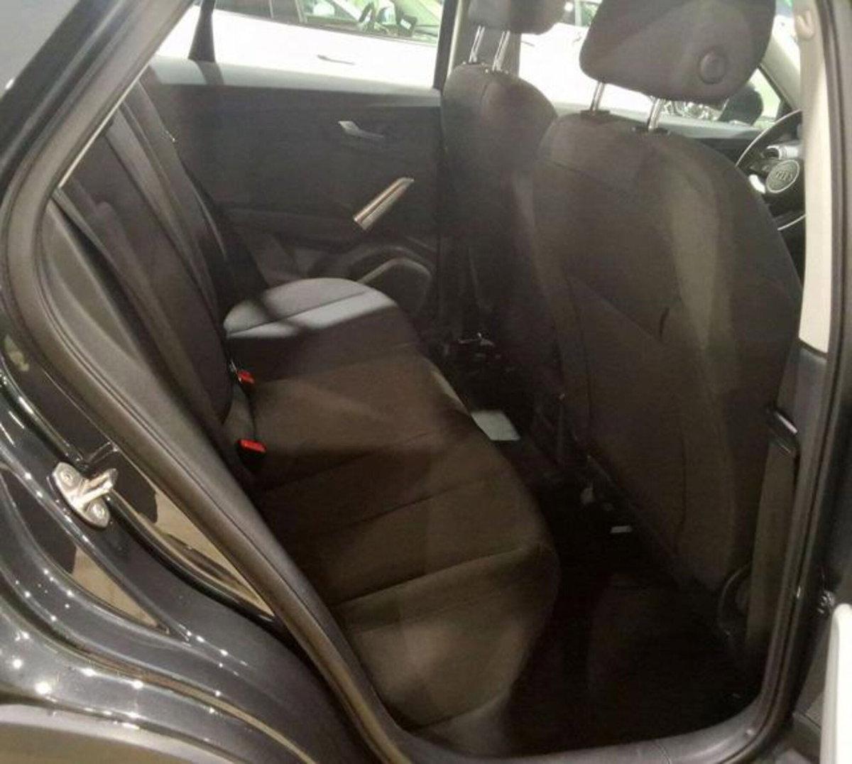 Audi Q2 Q2 35 TFSI Business (8)