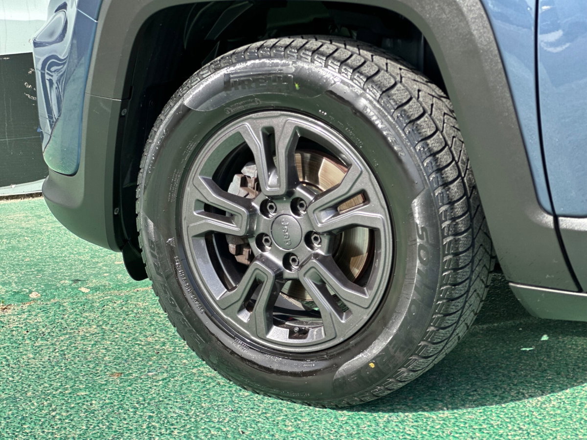 Jeep Renegade 1.6 Mjt 130 CV Longitude (5)