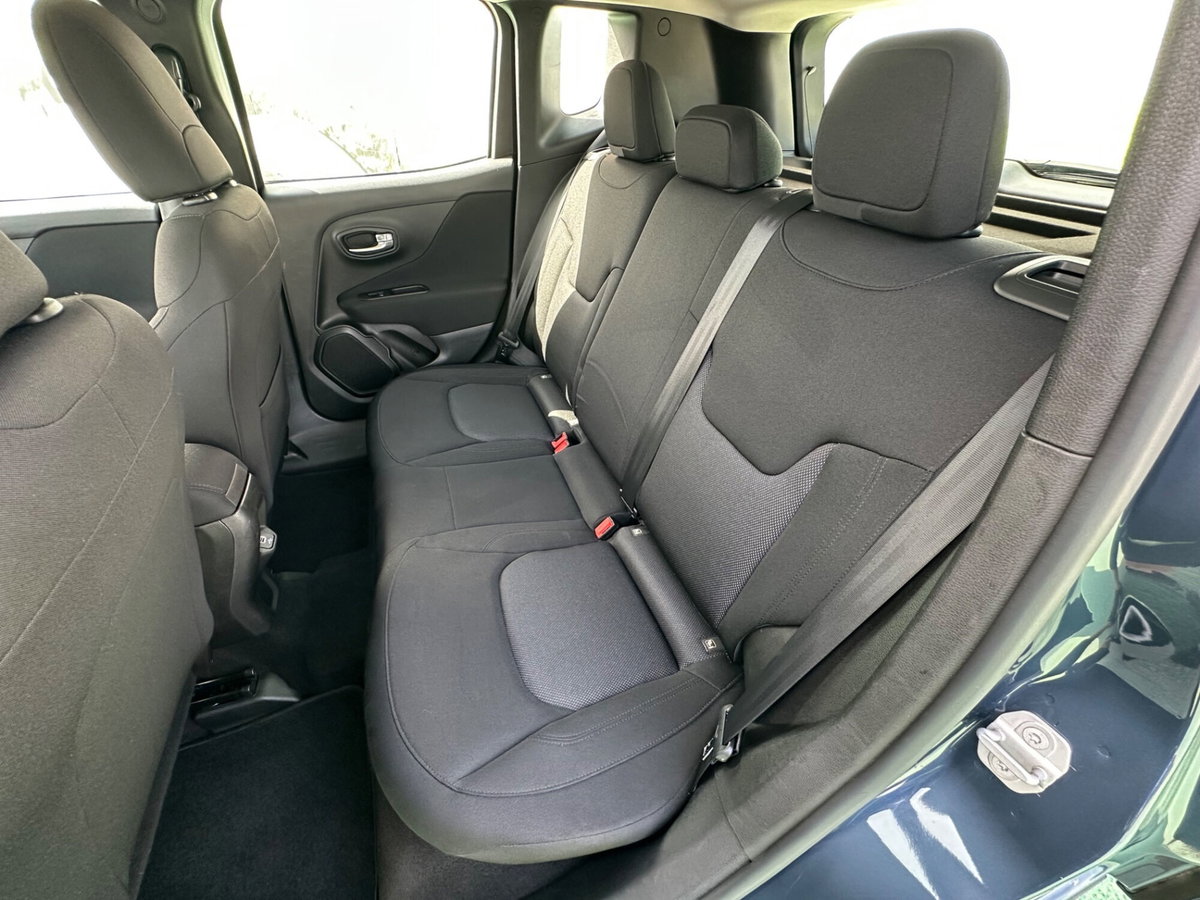 Jeep Renegade 1.6 Mjt 130 CV Longitude (8)