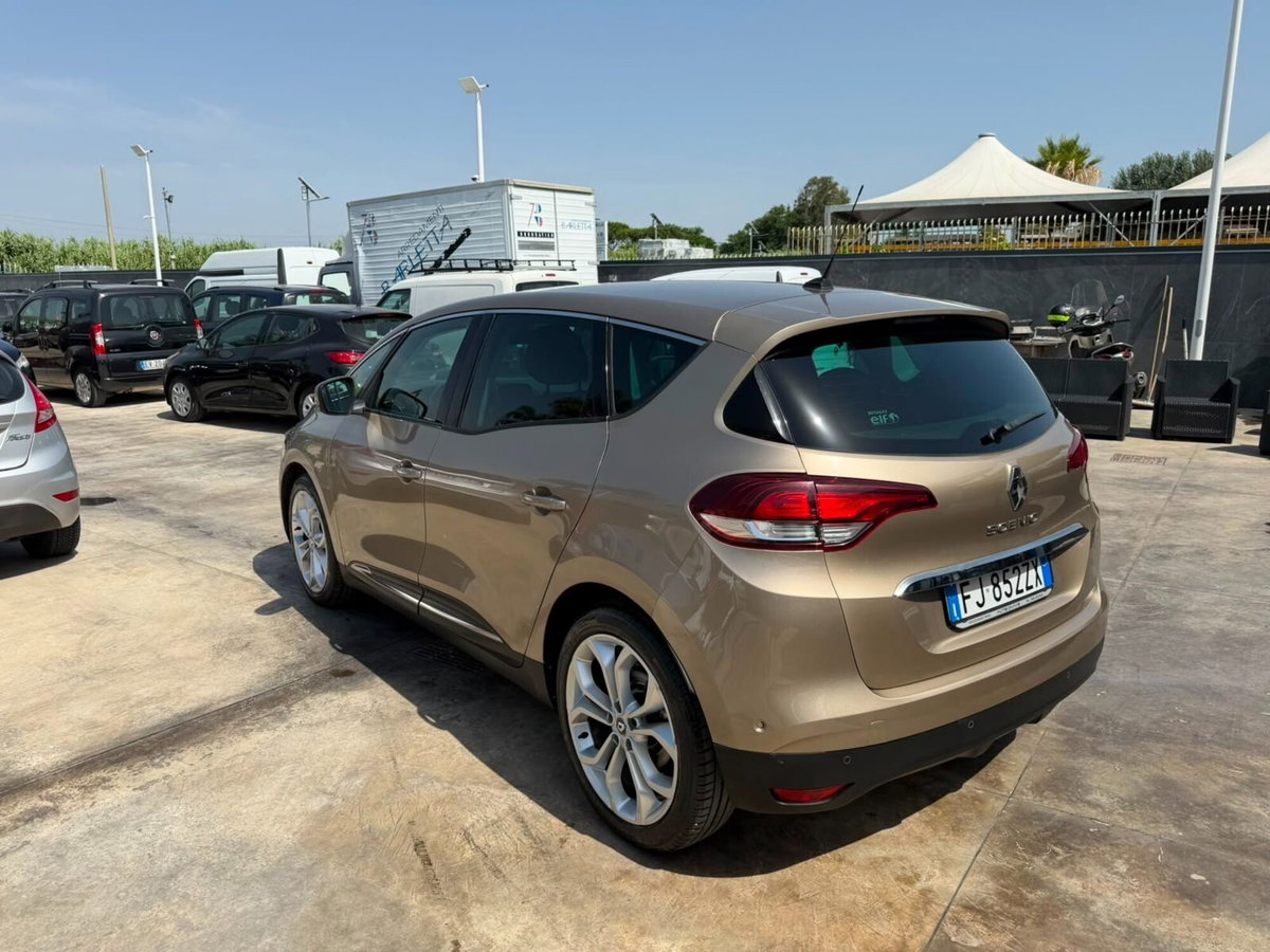 Renault Scenic E-Tech Electric XMod dCi 110 CV Start&Stop Energy Bose (7)