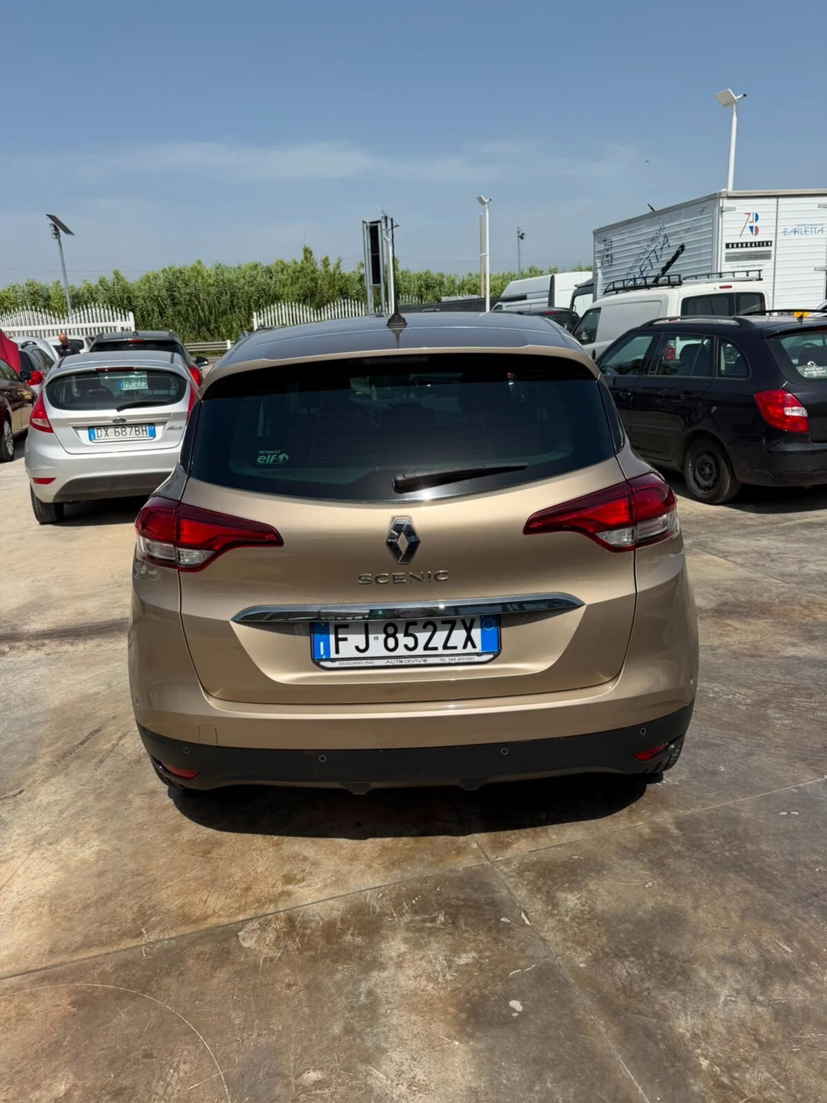 Renault Scenic E-Tech Electric XMod dCi 110 CV Start&Stop Energy Bose (8)