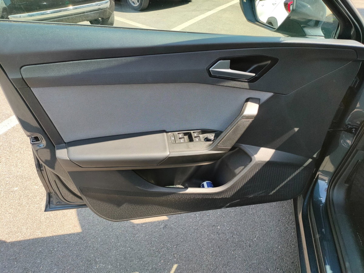SEAT Leon 1.0 TSI Business (14)