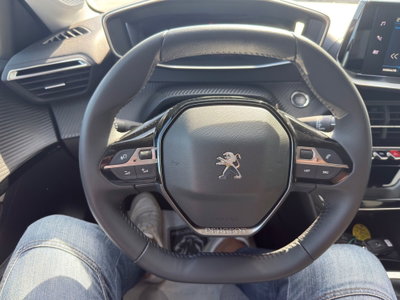 Peugeot 208 PureTech 75 Stop&Start 5 porte Allure Pack (11)
