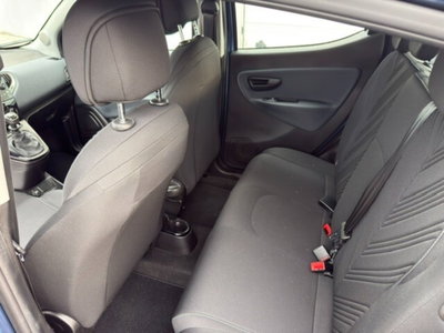 Lancia Ypsilon 1.0 FireFly 5 porte S&S Hybrid Ecochic Gold (12)