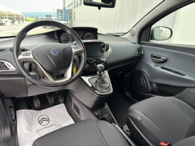 Lancia Ypsilon 1.0 FireFly 5 porte S&S Hybrid Ecochic Gold (13)