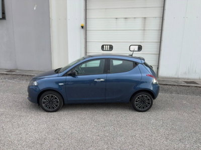 Lancia Ypsilon 1.0 FireFly 5 porte S&S Hybrid Ecochic Gold (2)