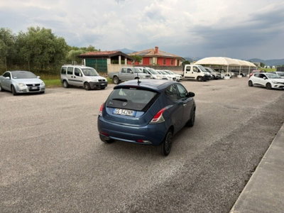 Lancia Ypsilon 1.0 FireFly 5 porte S&S Hybrid Ecochic Gold (4)