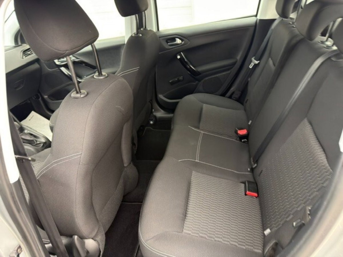 Peugeot 208 82 5 porte Active (10)