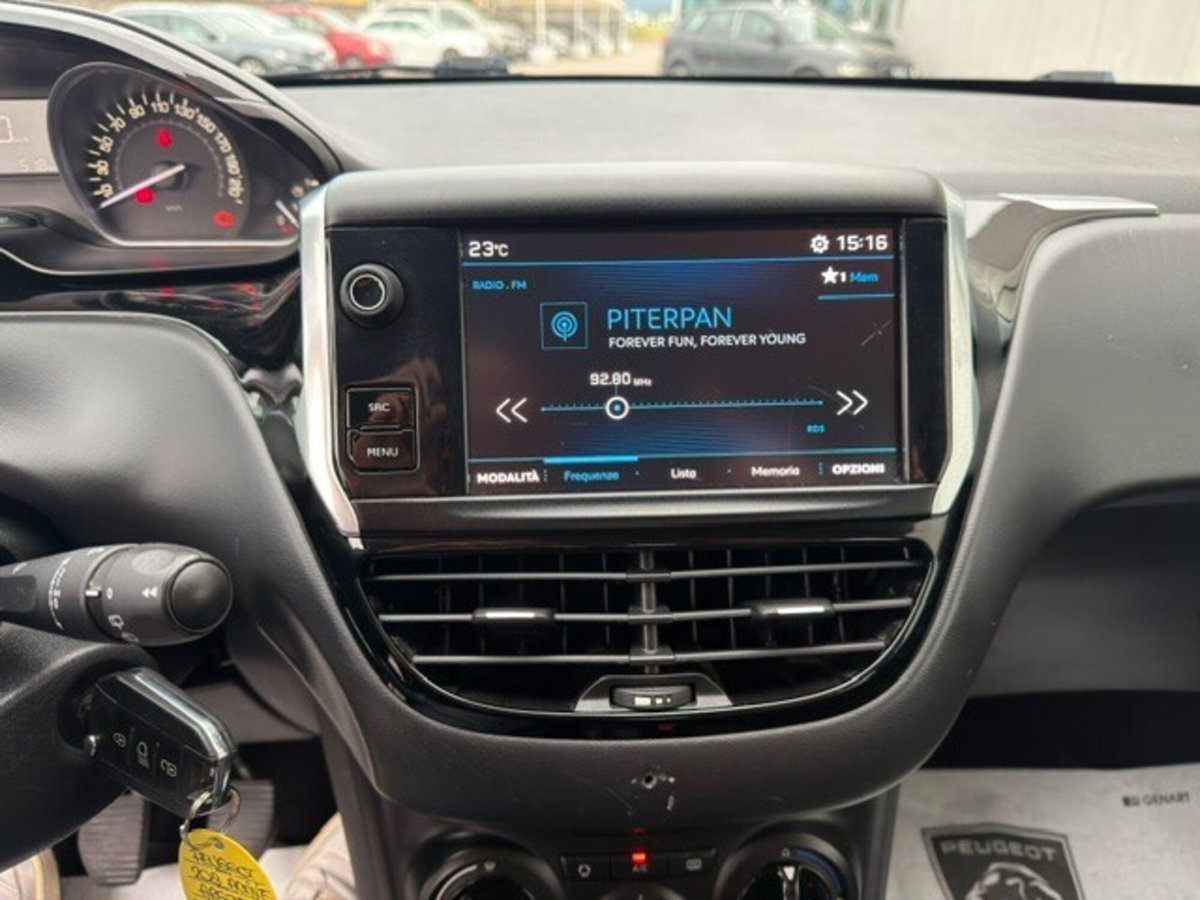 Peugeot 208 82 5 porte Active (13)